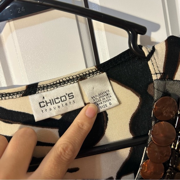 Chicos travelers size 0 animal print beaded 3/4 sleeves brown tan - Picture 3 of 7